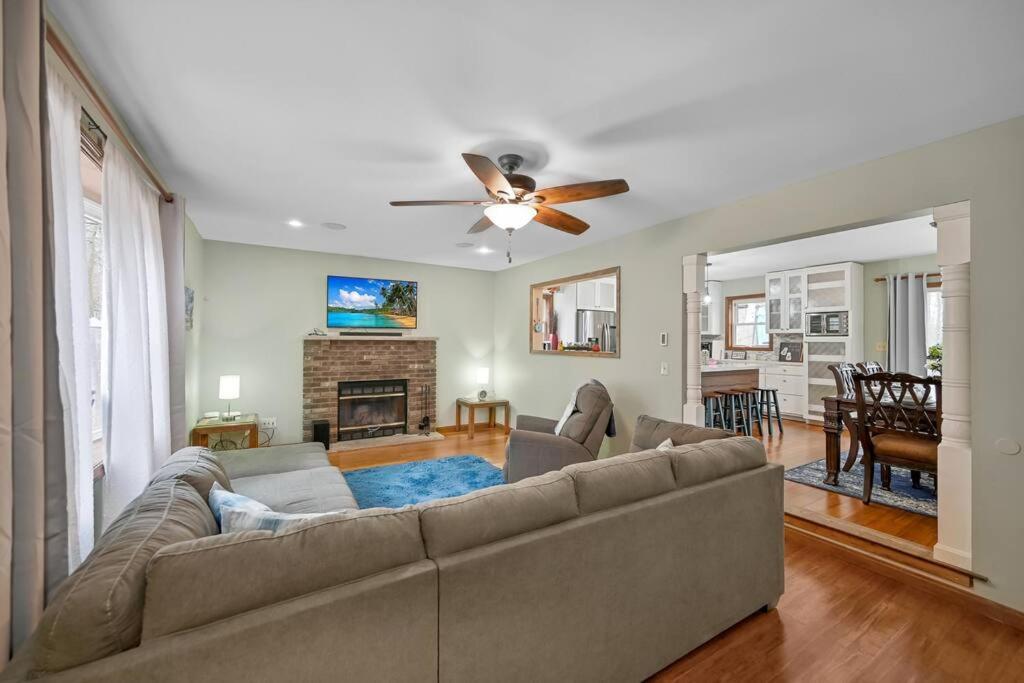 Villa Poconos Peaceful Retreat - Families & Large Groups à Tobyhanna Extérieur photo