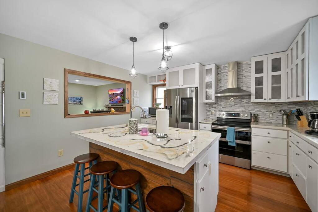 Villa Poconos Peaceful Retreat - Families & Large Groups à Tobyhanna Extérieur photo